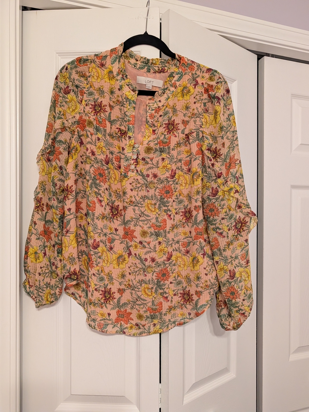 LOFT Peach Pink Floral Button-Front Blouse